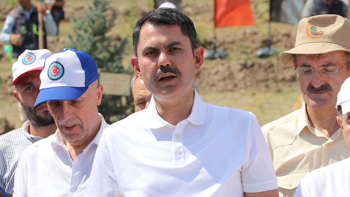 'Sosyal konut projesini önümüzdeki ay başlatacağız'