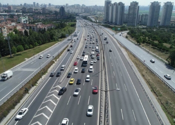 TEM'de kurban trafiğinde ters yön tehlikesi