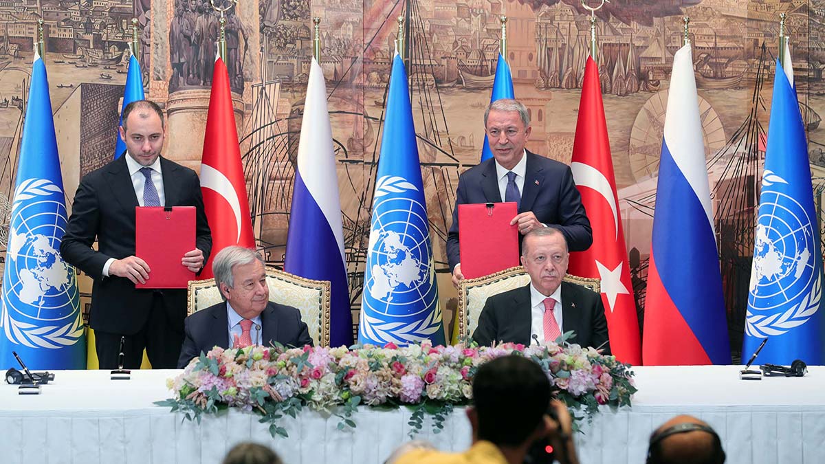 Tahıl Sevkiyatı Anlaşması'na imzalar atıldı