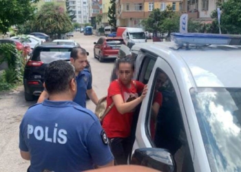 Tartıştığı eşini bıçaklayan kadın gözaltına alındı