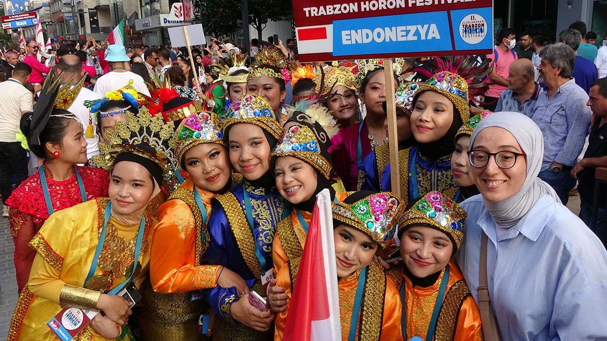 Trabzonda uluslararasi horon festivali 1 - yerel haberler - haberton