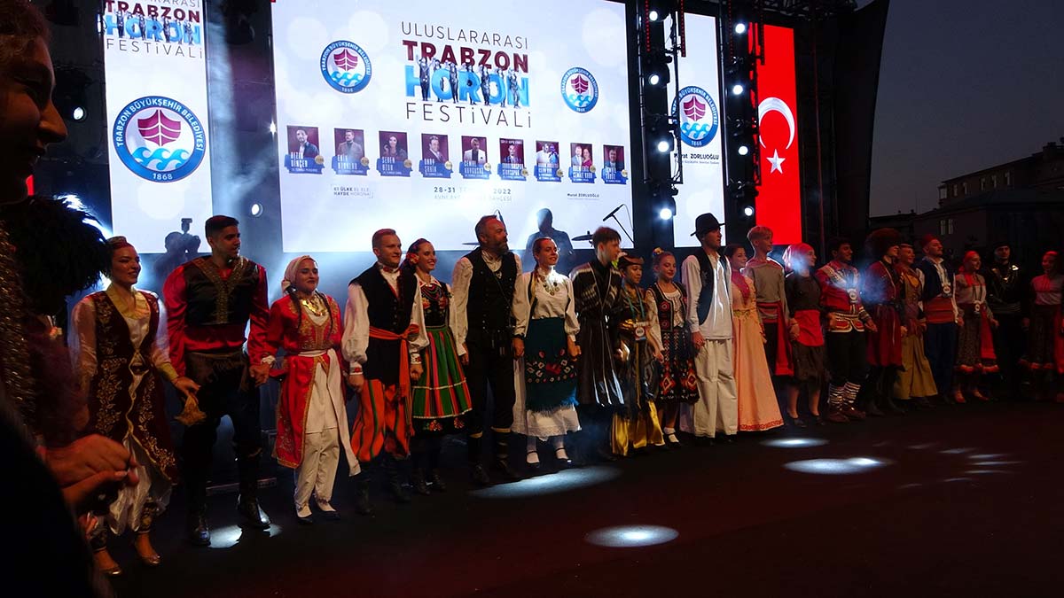 Trabzon'da, 'Uluslararası Horon Festivali'