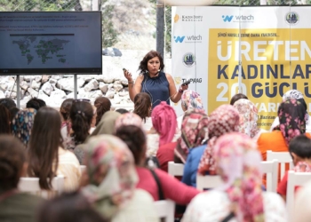 Tüprag, üretken kadınları yarınlara hazırlıyor