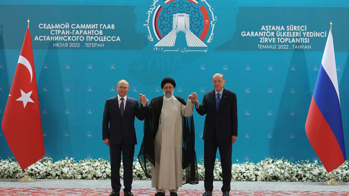 Türkiye-İran-Rusya ortak bildiri yayınladı