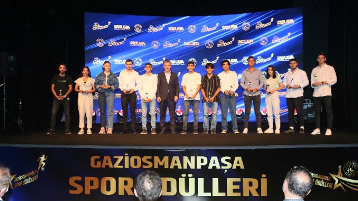 Uluslararası alanda dereceye giren sporculara ödül