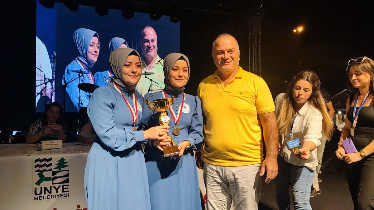 Ünye'de, Türkiye'nin en benzer ikizleri yarışması