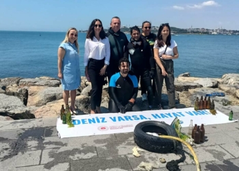 Üsküdar'da deniz dibi temizliği