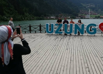Uzungöl'de yaz turizm sezonu hareketli geçiyor