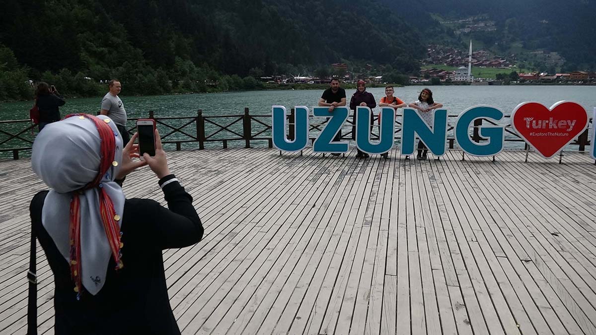 Uzungöl'de yaz turizm sezonu hareketli geçiyor