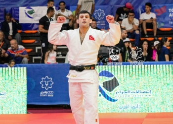 Vedat Albayrak'tan altın madalya