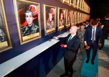 'Ya vatansız ölecekler ya da hesap verecekler'