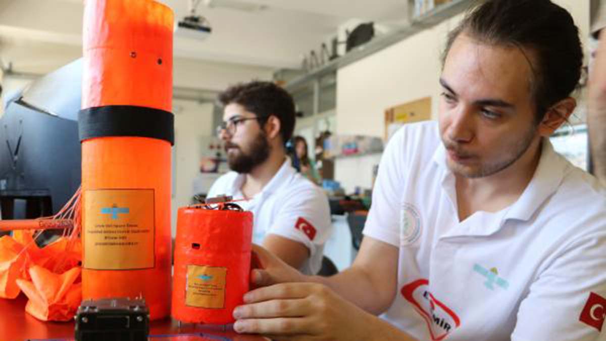 Yerli cep uydusu tasarımcılarından büyük başarı