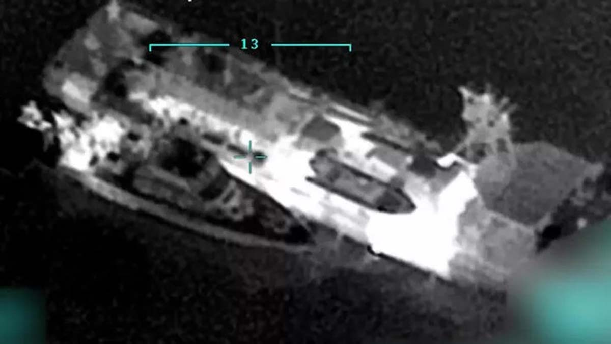 Yunanistan'ın göçmenleri ittiği anlar görüntülendi