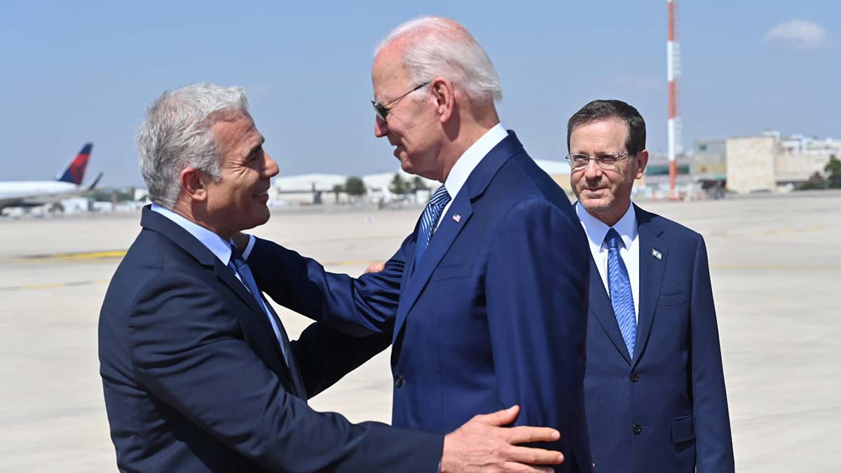 Joe Biden İsrail'e gitti
