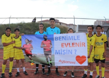 Hakemden meslektaşına evlilik teklifi