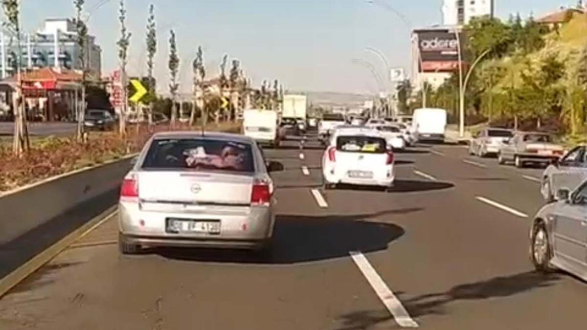 Ambulansa izin vermeyen 5 araç ceza yedi