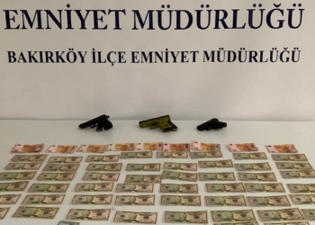 Bakırköy'de kuyumcuda sahte döviz yakalandı
