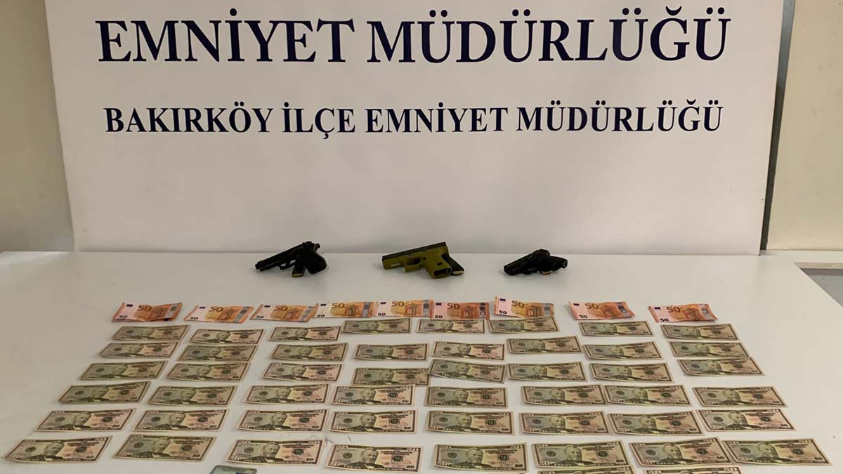 Bakırköy'de kuyumcuda sahte döviz yakalandı