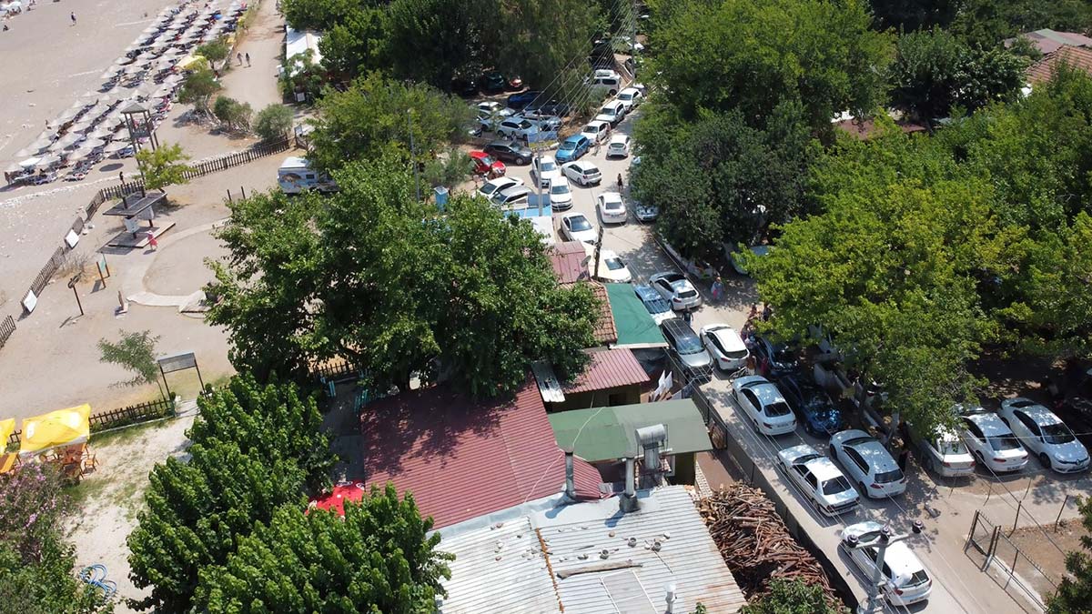 Antalya'nın tatil beldeleri Çıralı ile Olimpos Kurban Bayramı ile hareketlendi, birçok tesiste doluluk yüzde 100'e ulaştı.