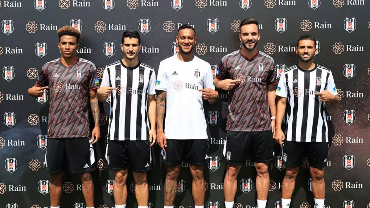 Beşiktaş'ın 2022-23 futbol sezonu formalarının lansmanı tff riva tesisleri'nde gerçekleştirildi.