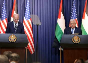 Joe Biden Filistin Devlet Başkanı ile basın toplantısı düzenledi