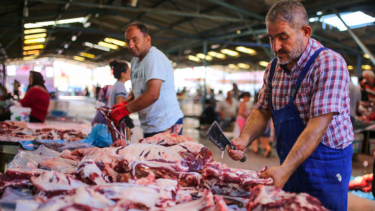 Etleri üst üste buzdolabına koyduğumuzda bozulabilir