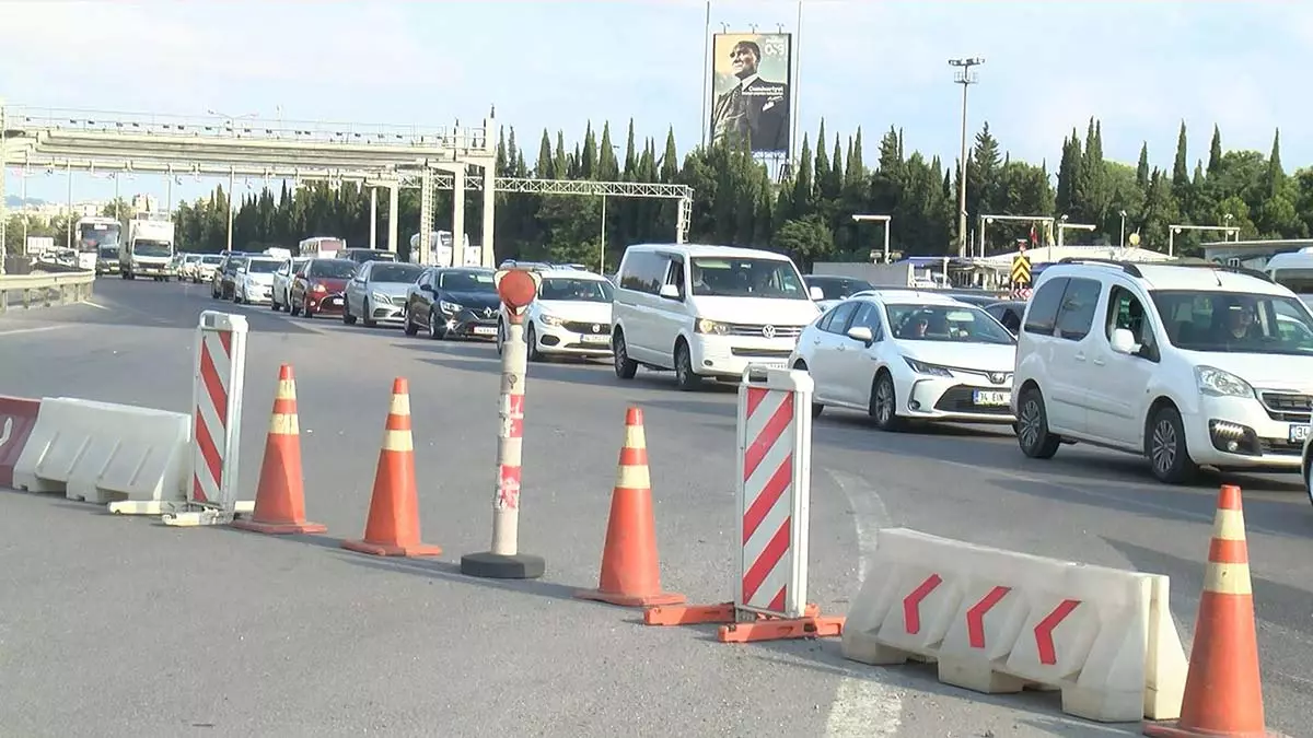 Camlica giselerde trafik yogunlugu 4040 dhaphoto4 - öne çıkan - haberton