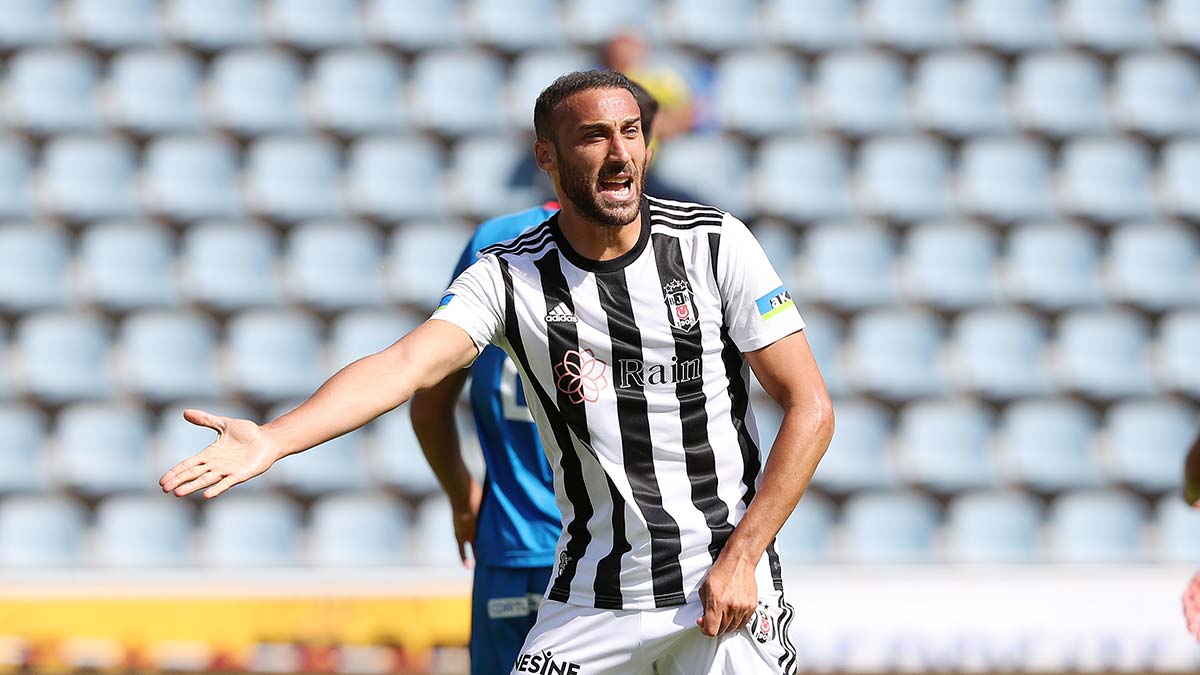 Modern futbol oynatmaya çalışan hocaların olması avantaj