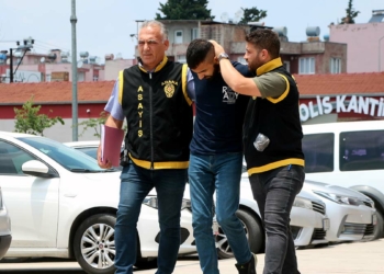 Cinsel ilişki vaadiyle gittiği evde gasp edildi