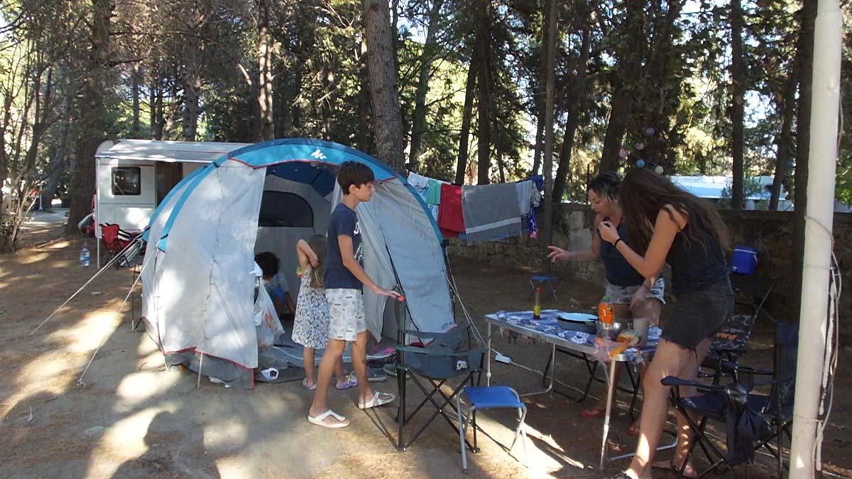 Edremit Körfezi'nde karavan kamplarına yoğun ilgi
