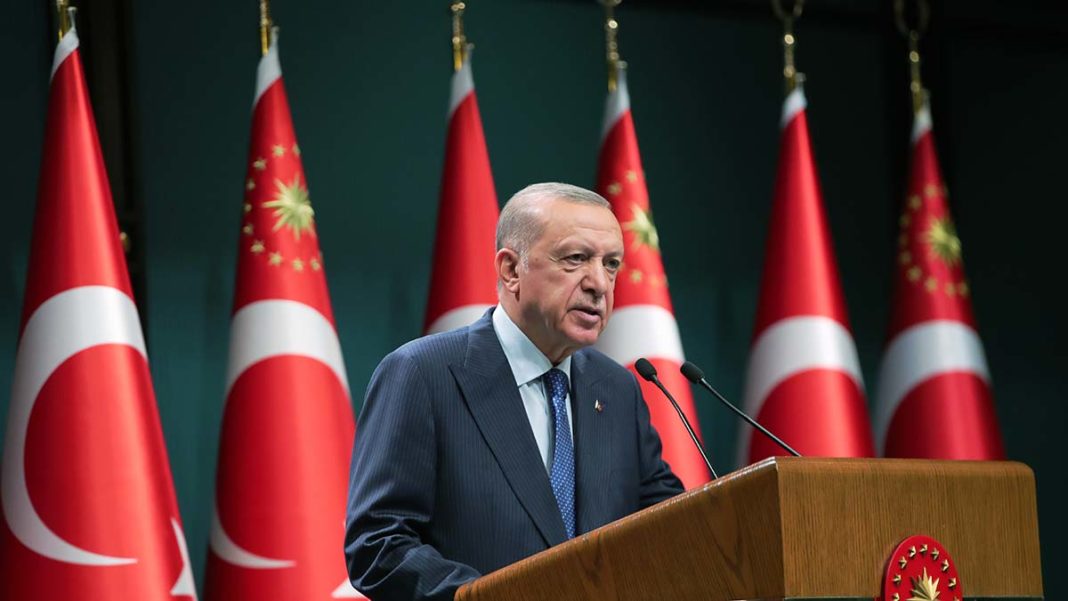Erdoğan'dan KYK kredi faizleri açıklaması