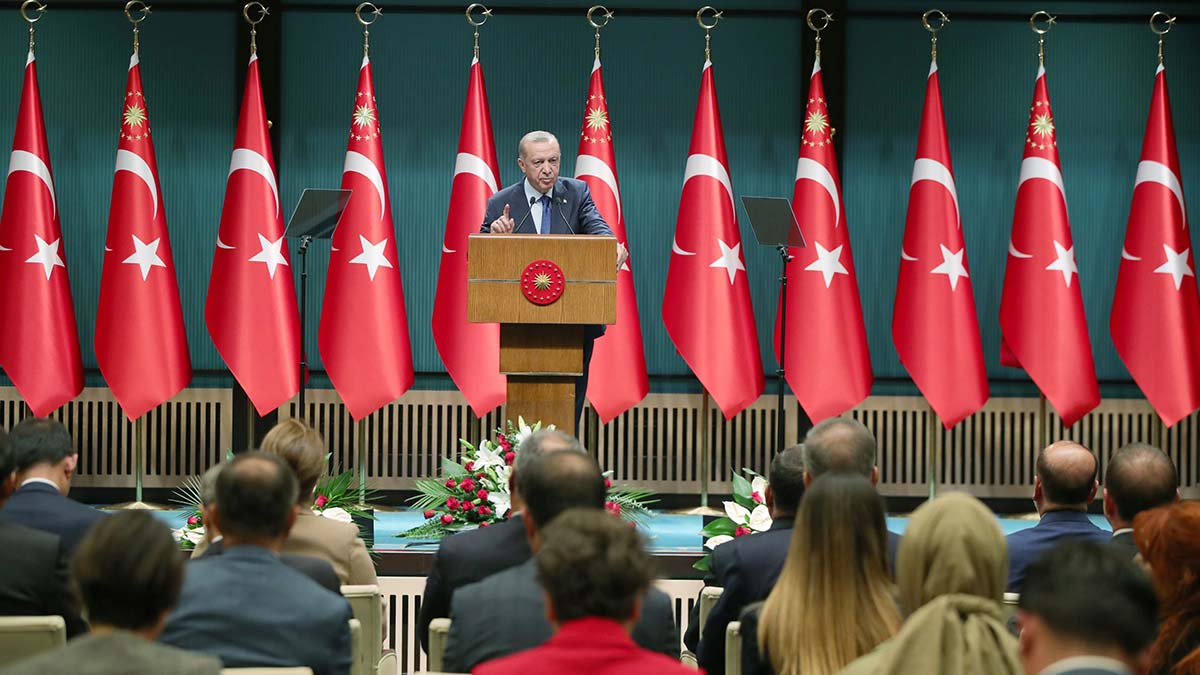 Erdoğan'dan KYK kredi faizleri açıklaması