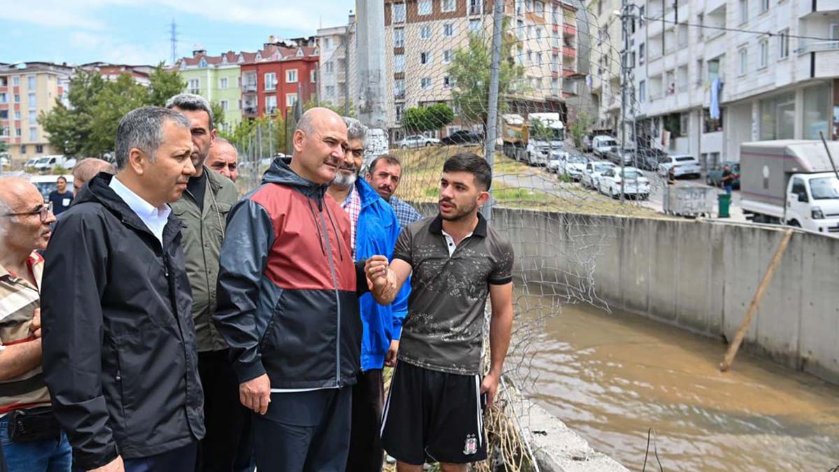 Esenyurt'ta yaşanan su baskınları