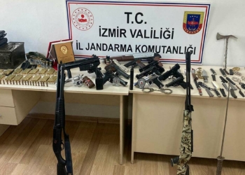 Evden cephanelik çıktı