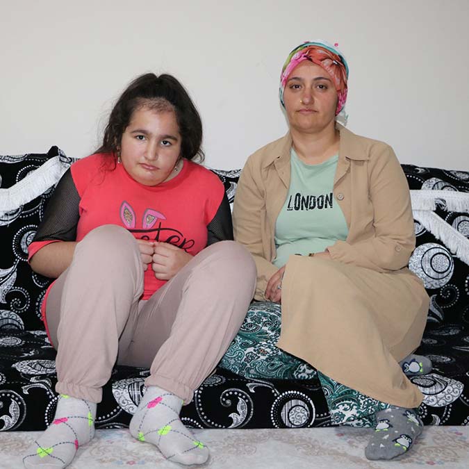 Rukiye Bal duyma yeteneğine kavuşmak istiyor