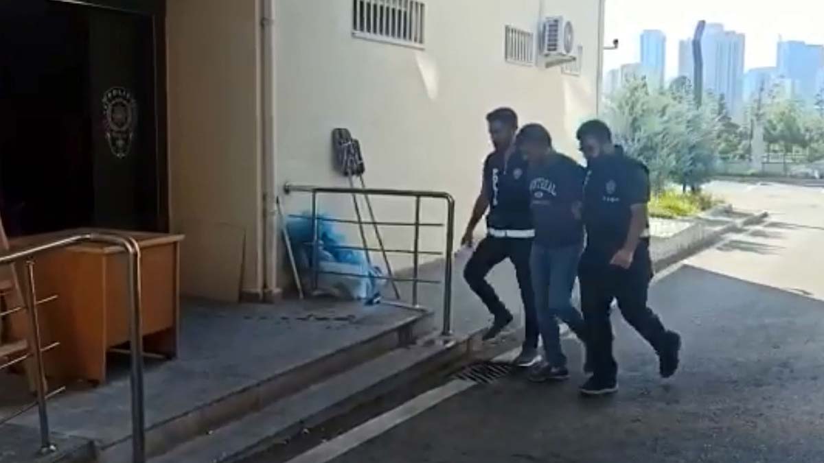 Ankara Cumhuriyet Başsavcılığı’nca FETÖ'nün güncel finans yapılanmasına yönelik yürütülen soruşturma kapsamında aralarında örgüt yöneticisi, finansörü, kuryeleri ile gaybubet evleri ve katalog evlilikleri ayarlamaktan sorumlu örgüt mensuplarının yer aldığı 29 şüpheliye yönelik 10 ilde gerçekleştirilen operasyonda 13 kişi yakalandı.