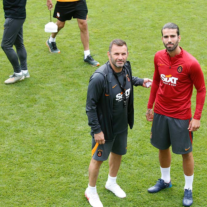 Sergio Oliveira Galatasaray'da ilk antrenmana çıktı
