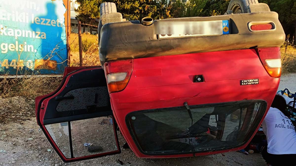 Gelibolu'da takla atan otomobilde 1 çocuk öldü