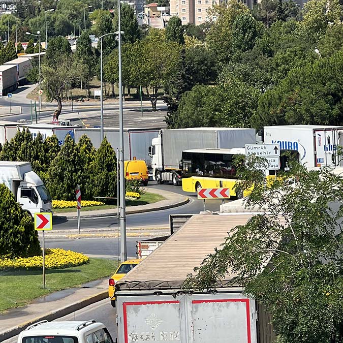 Gümrük Müdürlüğü'nde TIR kuyruğu