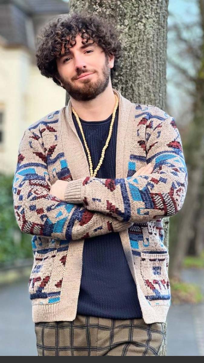 Dikenler içinde Gülizar'ım- Merhaba sevgili yol arkadaşlarım, bu yazımda size gerçek bağın, kalpten sevmenin ve hoşgörünün  ne olduğunu anlatacağım.