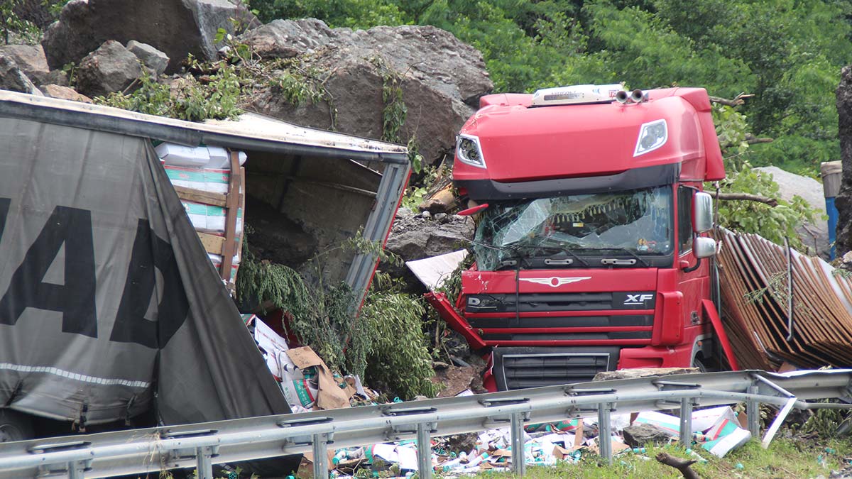 TIR kuyruğunda korkulu bekleyiş