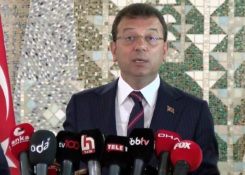 Çizmemi alt yapı çalışması yaparken giyiyorum
