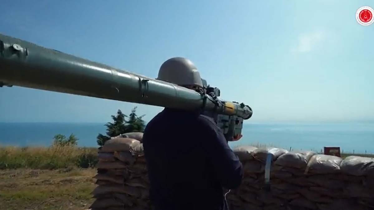 Sungur'un omuzdan atılan versiyonu TSK'ya teslim edildi