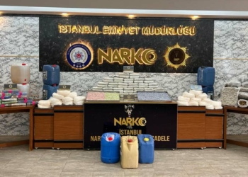 Uyuşturucu ticareti yapan şüpheliler tutuklandı