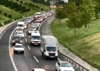 Kozyatağı Tem bağlantı yolunda yoğunluk başladı