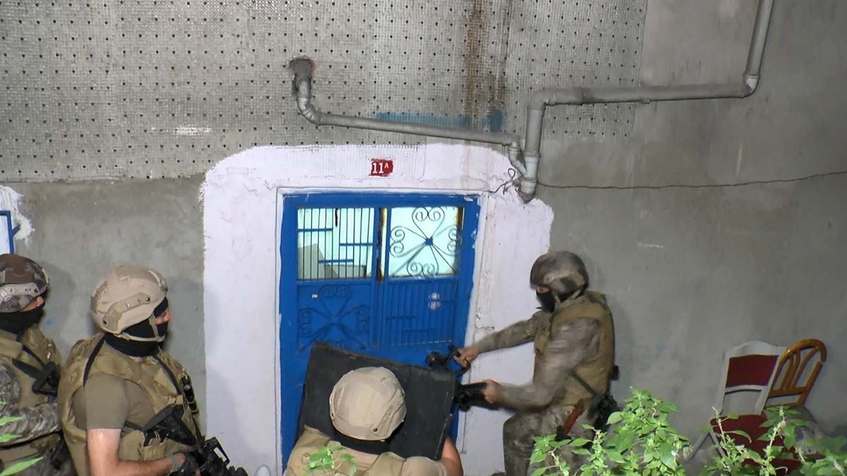 Terör operasyonu sırasında hareketli anlar