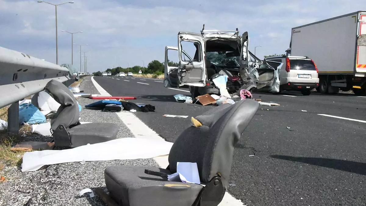 2 günde trafik kazalarında 25 kişi hayatını kaybetti