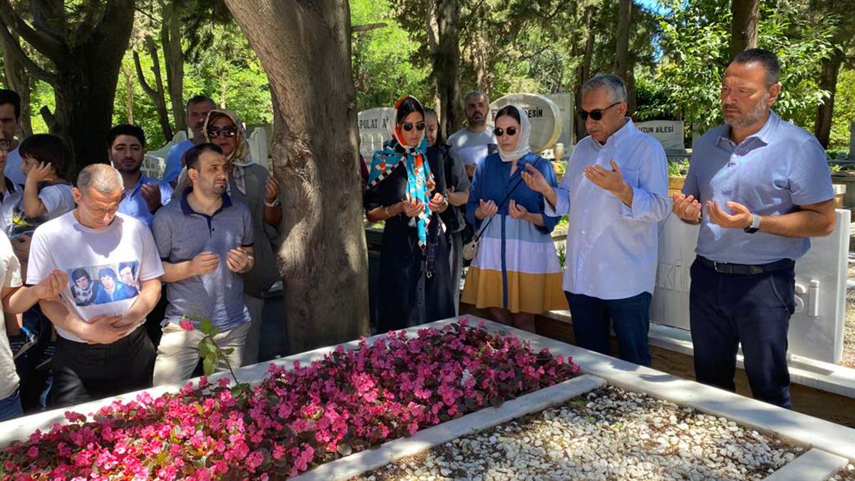 Kemal Sunal vefatının 22'nci yılında anıldı