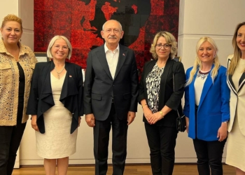 Kılıçdaroğlu 85 bininci kadın üye ile buluştu