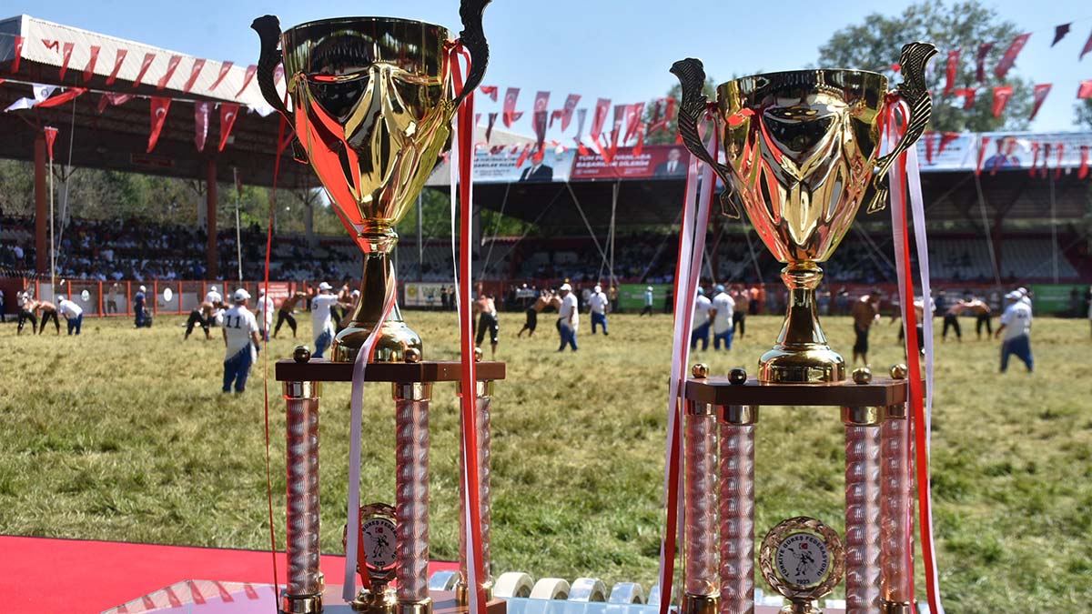 661'inci Kırkpınar Yağlı Güreşleri, bugün yapılacak final güreşleri ile sona erecek, Başpehlivan bugün belli olacak.